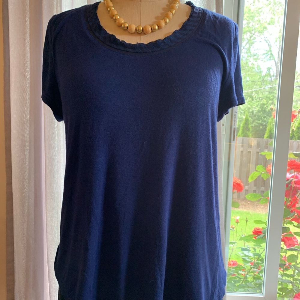 Anthropology Deletta top